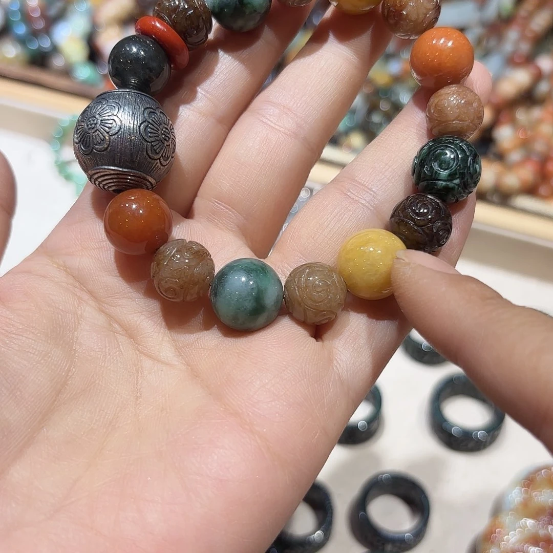 颈饰未镶嵌翡翠你