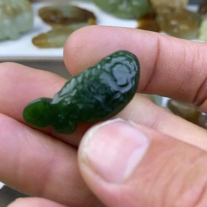 和田玉（糖玉）未镶嵌颈饰