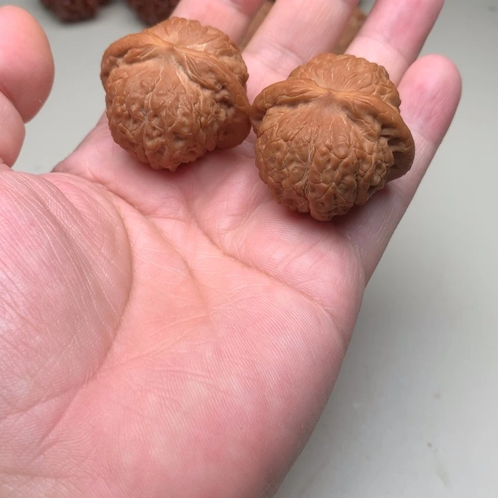 吊坠文玩核桃血麒麟40