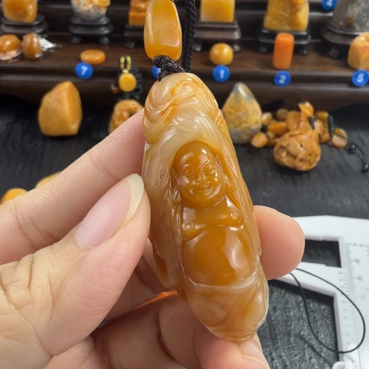 s***r田黄石银裹金田黄石挂件