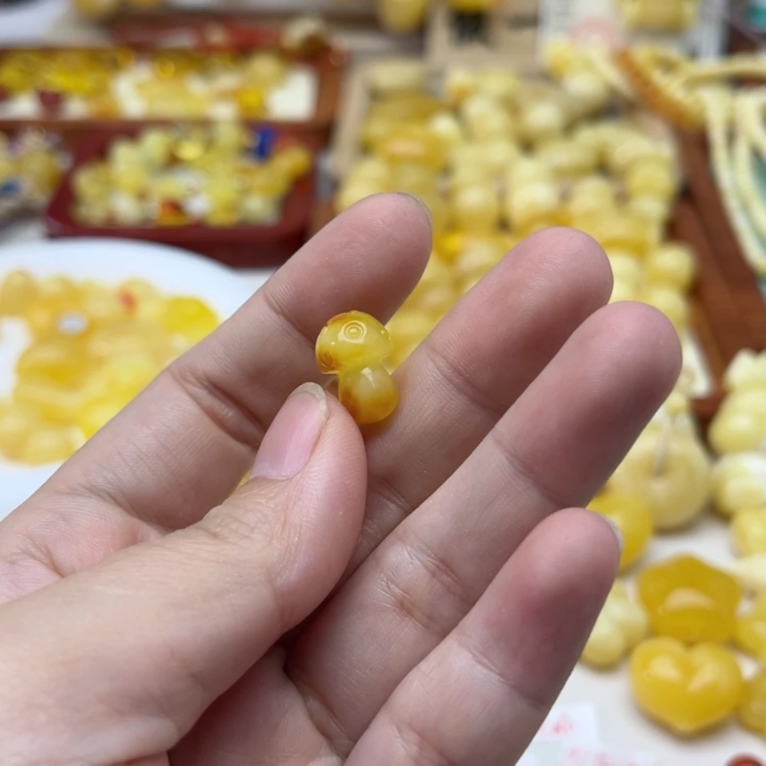 【闪购商品】未镶嵌蜜蜡裸石配饰