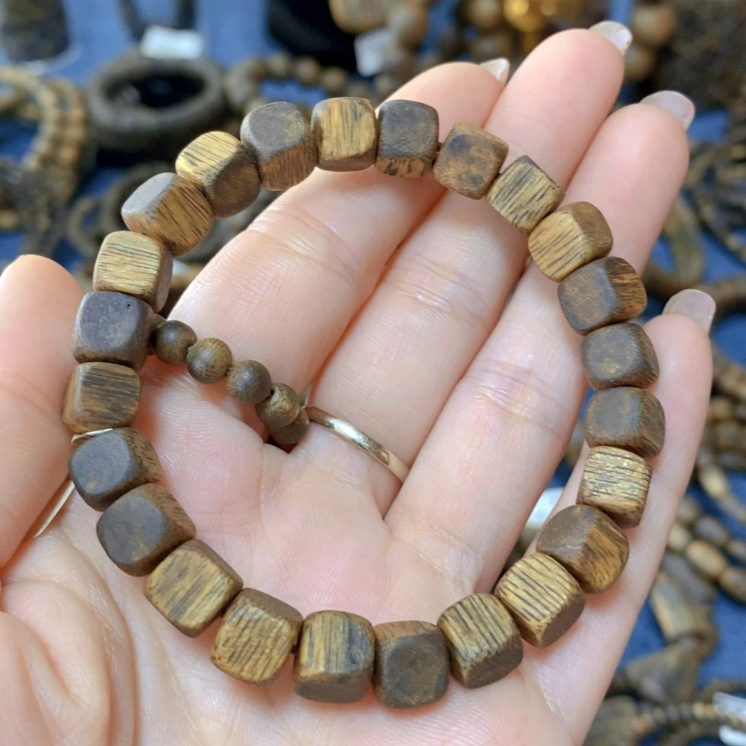 手串沉香乌身卡7-6克多样性发货一条