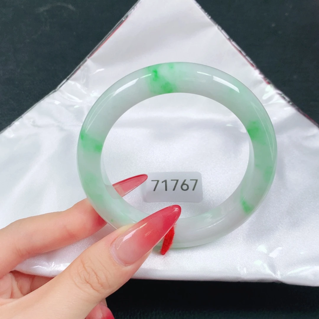 翡翠未镶嵌手镯天然翡翠手镯04