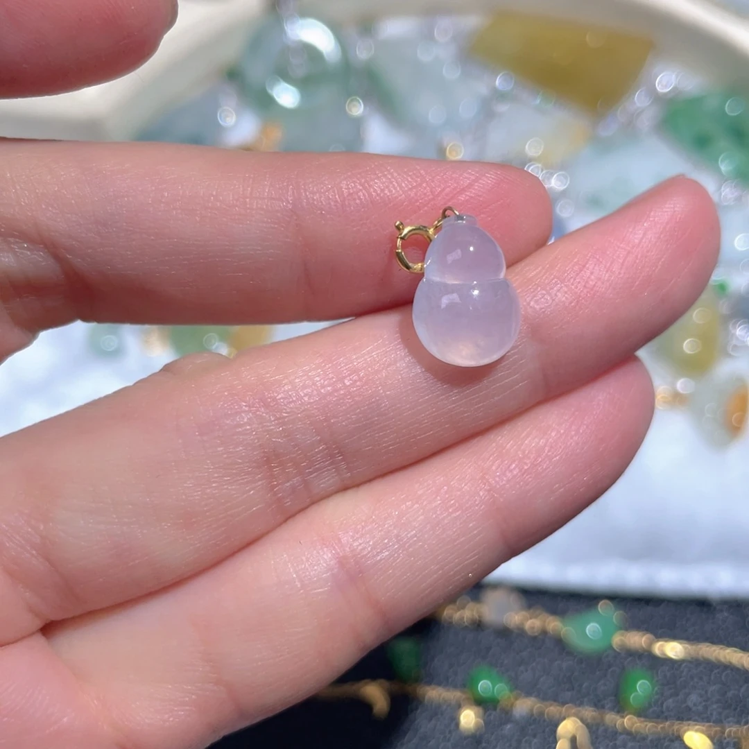 翡翠颈饰18K金镶嵌翡翠