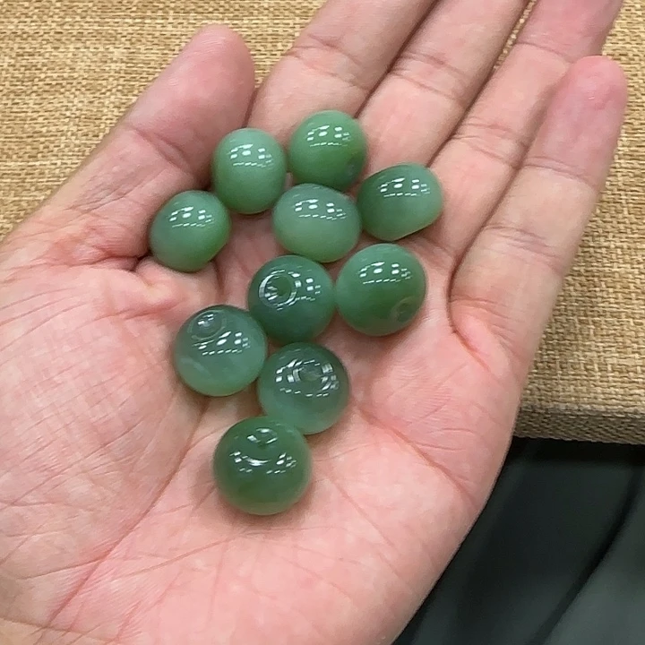 和田玉（碧玉）未镶嵌颈饰