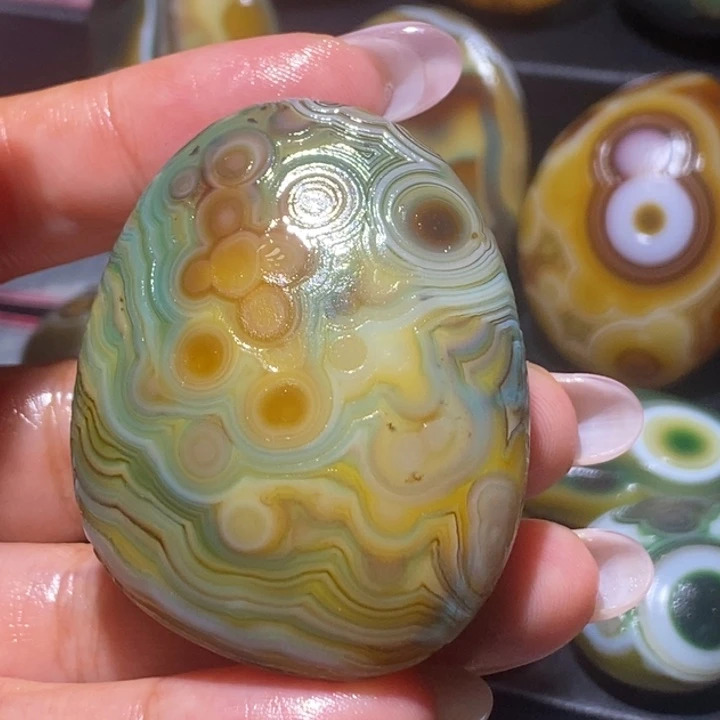 玛瑙/玉髓未镶嵌珠宝奇石53