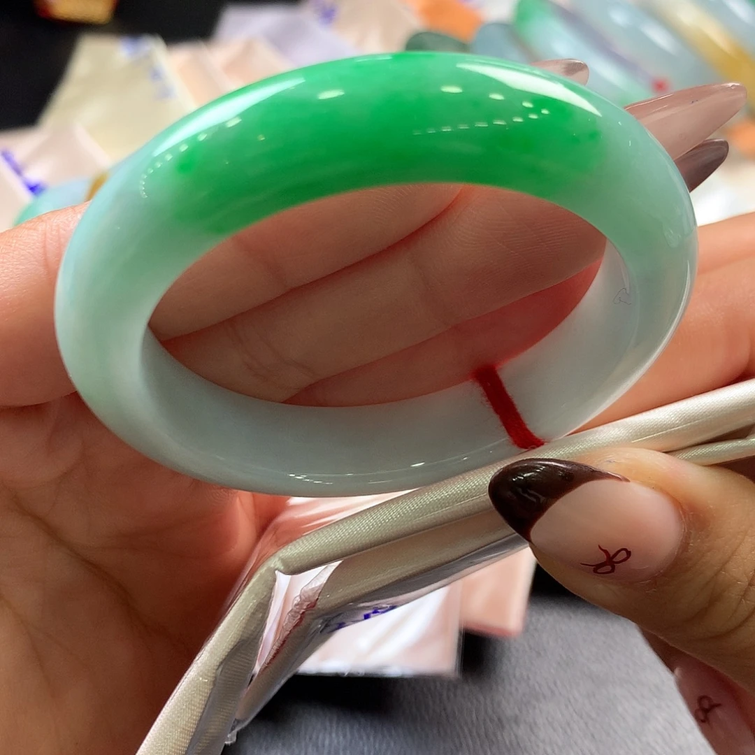 翡翠未镶嵌手镯43号