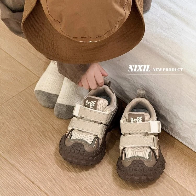 男童跑步鞋榴莲底女童鞋子2025春秋季新款儿童运动鞋透气软底潮牌