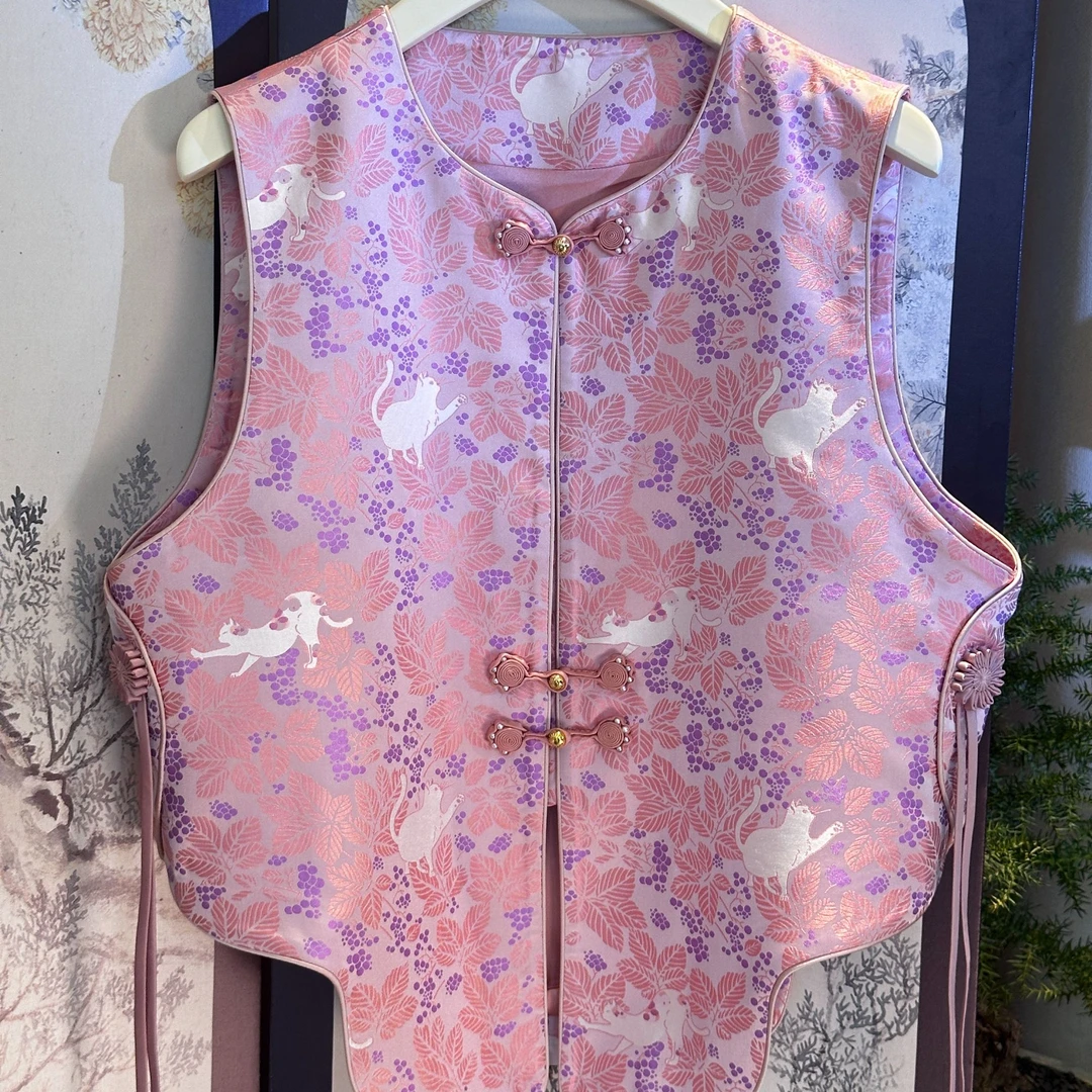 粉猫日记宋锦里外桑蚕丝马甲新中式国风云肩披肩设计款非遗花扣