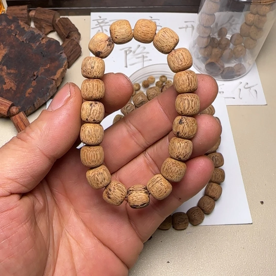 降真香其他降真香绿油1.0*1.1手串