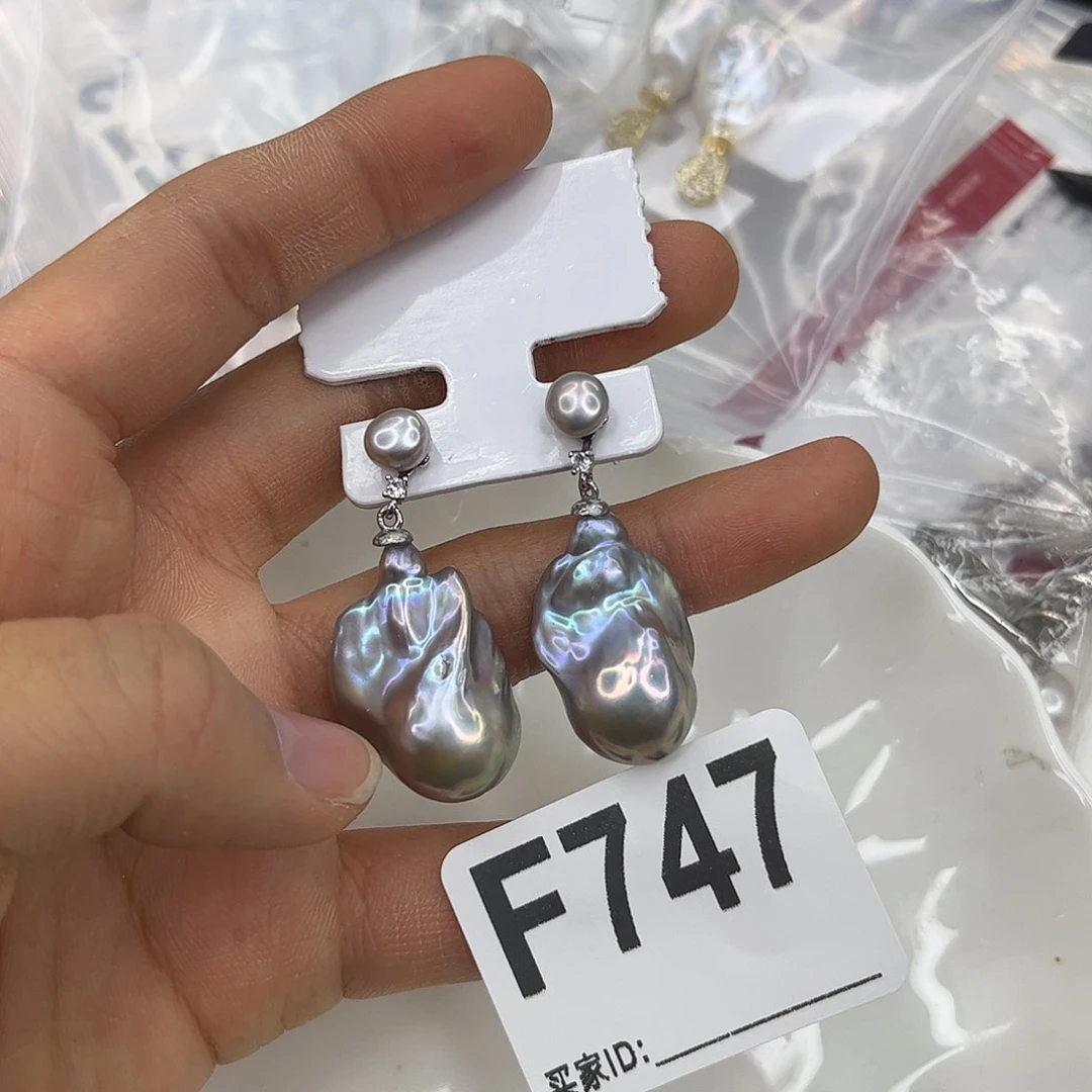 淡水珍珠合金耳饰