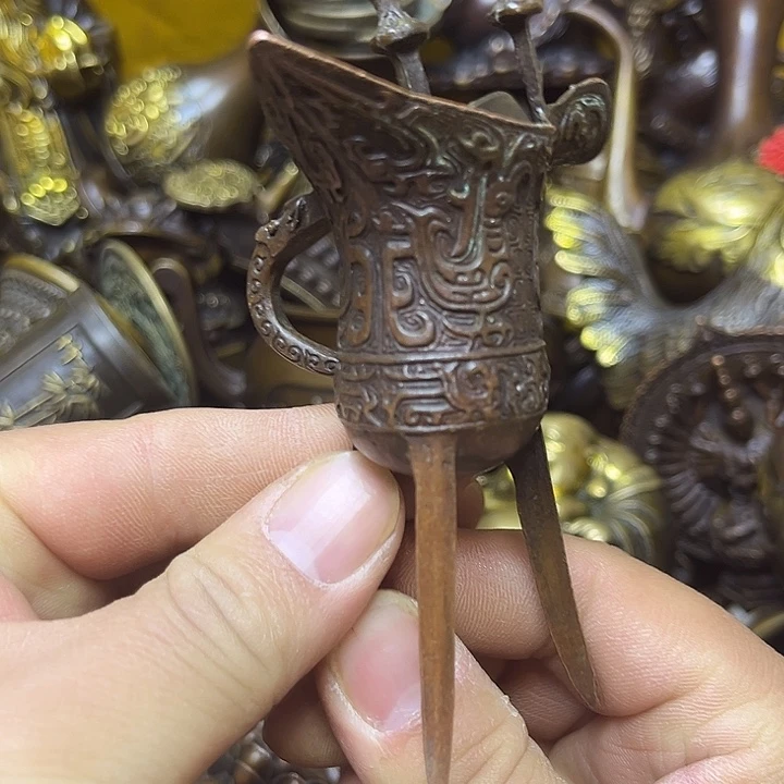 诚信经营精美铜器