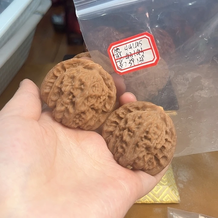 把件文玩核桃四座楼有黄不修