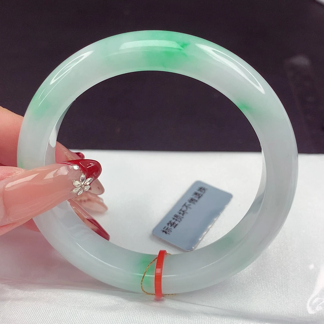 翡翠手镯未镶嵌56圈316