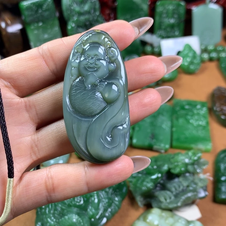 和田玉未镶嵌颈饰萌*