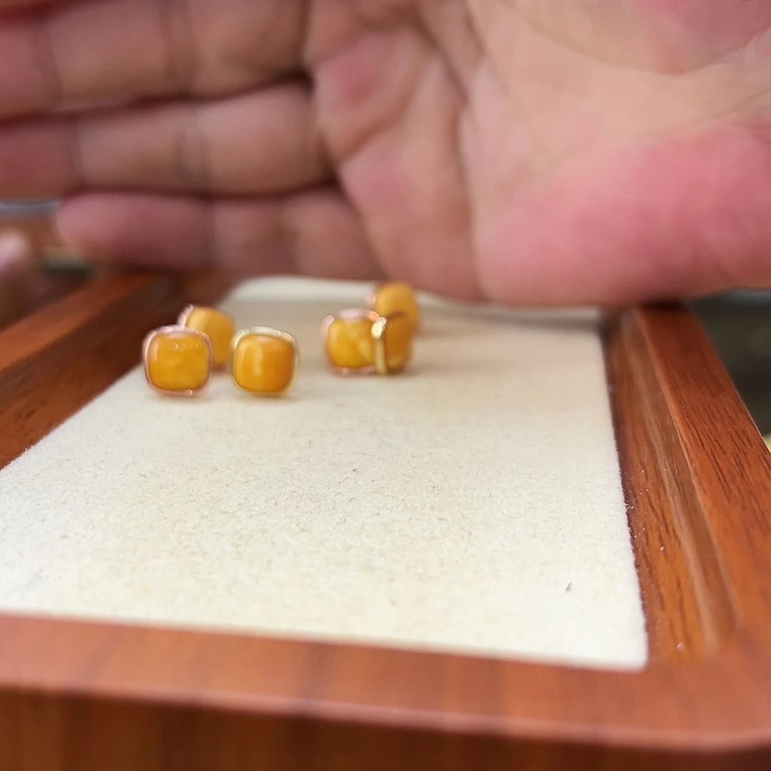 蜜蜡未镶嵌珠宝奇石烤色耳钉