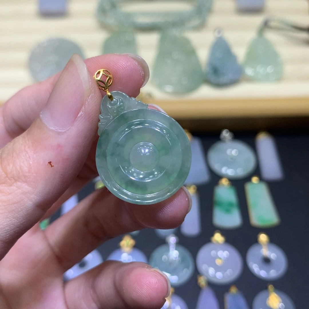 翡翠18K金镶嵌吊坠(不含链)