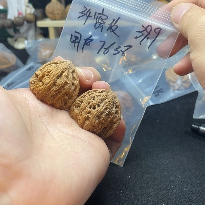 用***1把件文玩核桃密纹