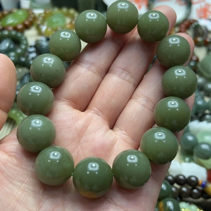 开****透闪石质玉未镶嵌手链