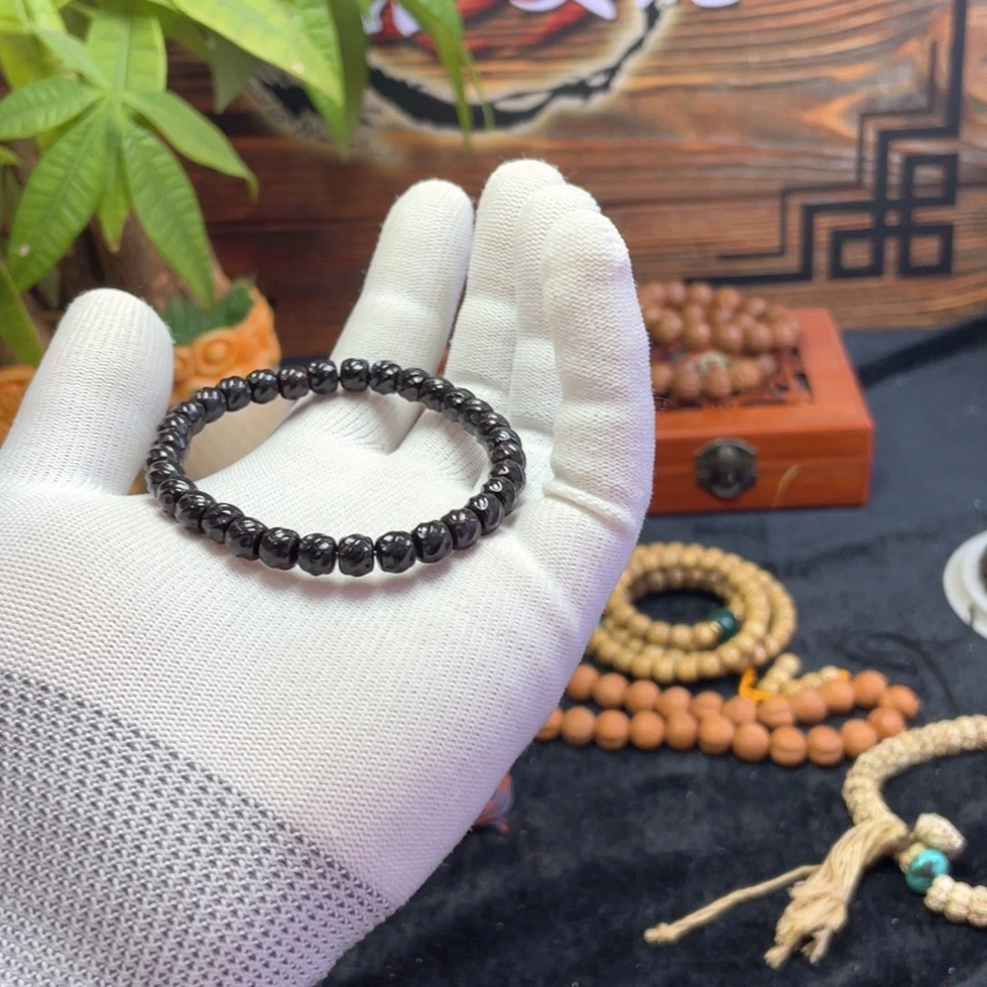 猴头核桃吊坠无**歌椰蒂扭转