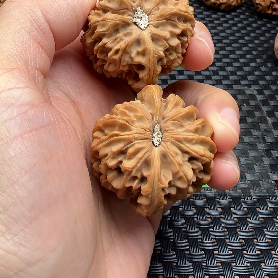 吊坠文玩核桃龙门涧