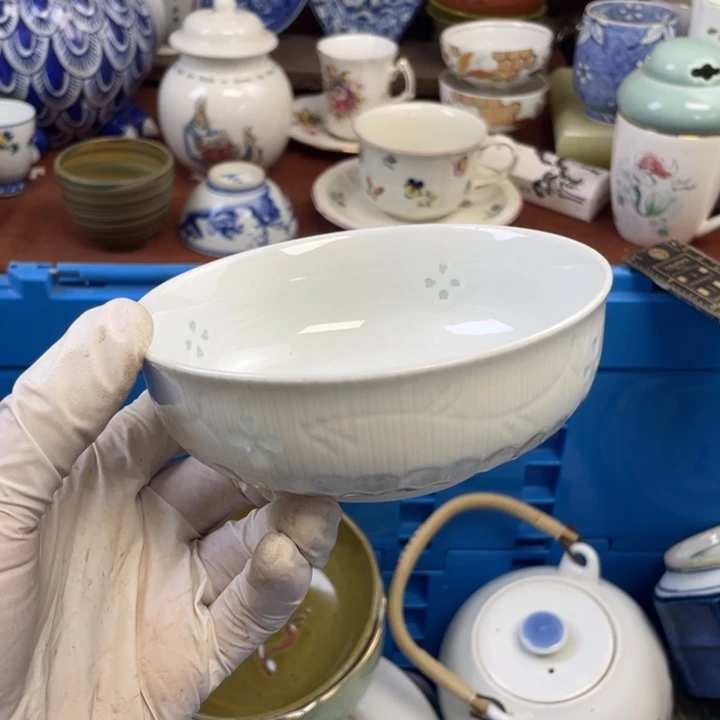 他家瓷器真美…开播了