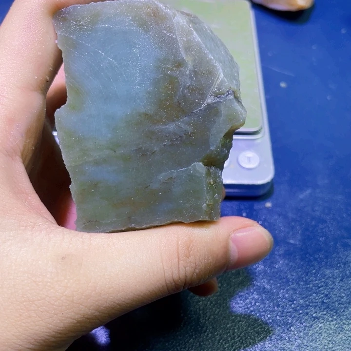 未镶嵌和田玉（糖玉）珠宝半成品