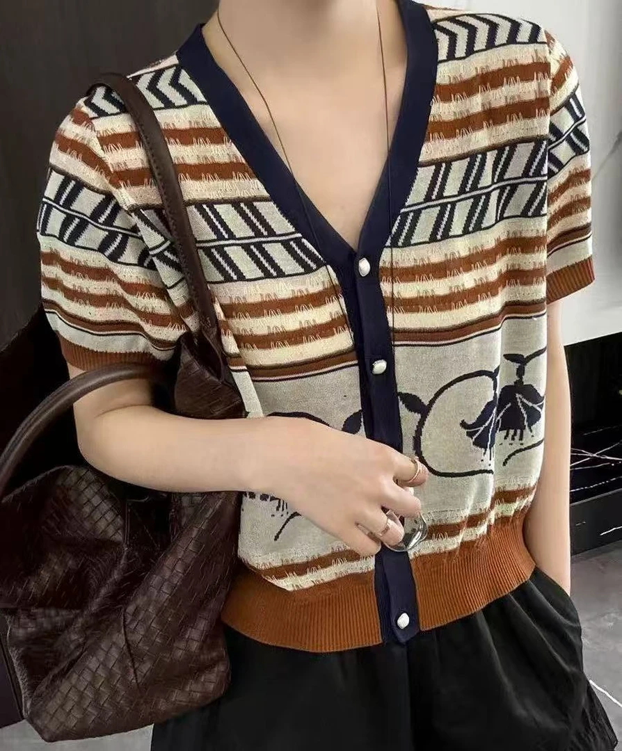 （浪漫巴黎）夏季天丝莱赛尔v领针织短袖t恤女提花宽松显瘦套头