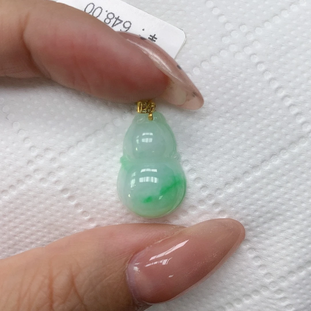 颈饰18K金镶嵌翡翠