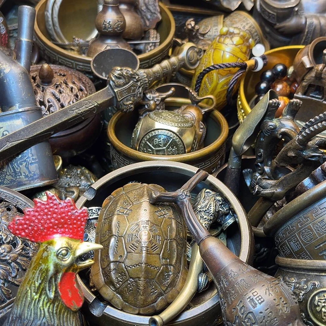 精美铜器工艺品等
