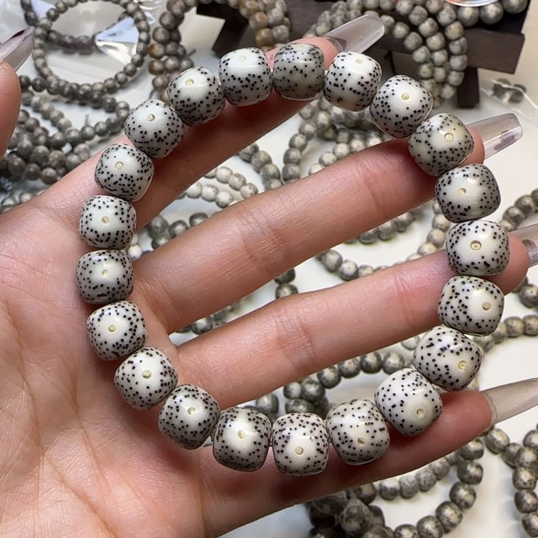 星月菩提手串石玉双留白11×10