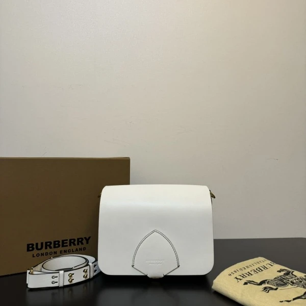 95新/博柏利/市场价14500/包包/250217MM0009