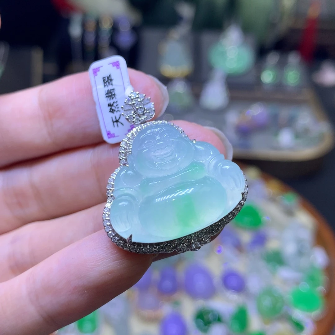 翡翠18K金镶嵌颈饰翡翠吊坠项链