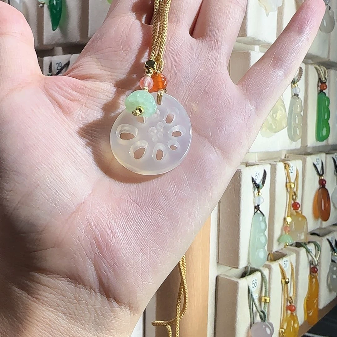 玛瑙/玉髓颈饰合金