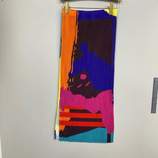 2502118飞岛国宅系半身裙女针织衫百搭显瘦25新款