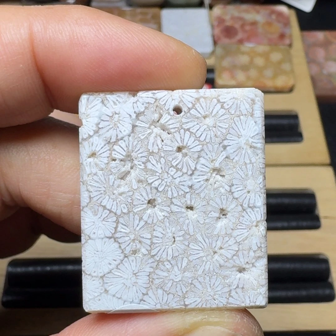 硅化玉纯天然色有机玉石未镶嵌