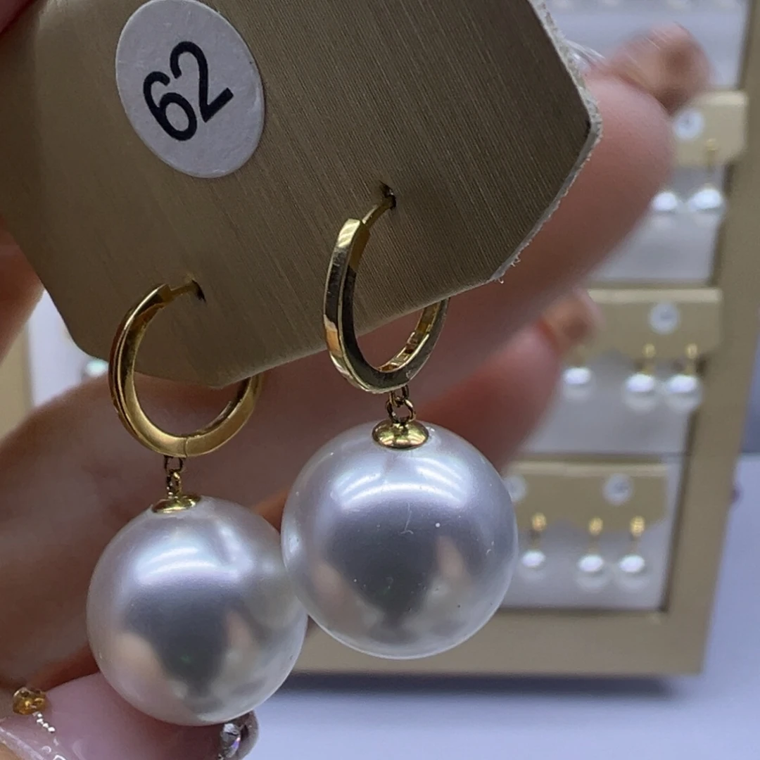 18K金镶嵌耳饰淡水珍珠