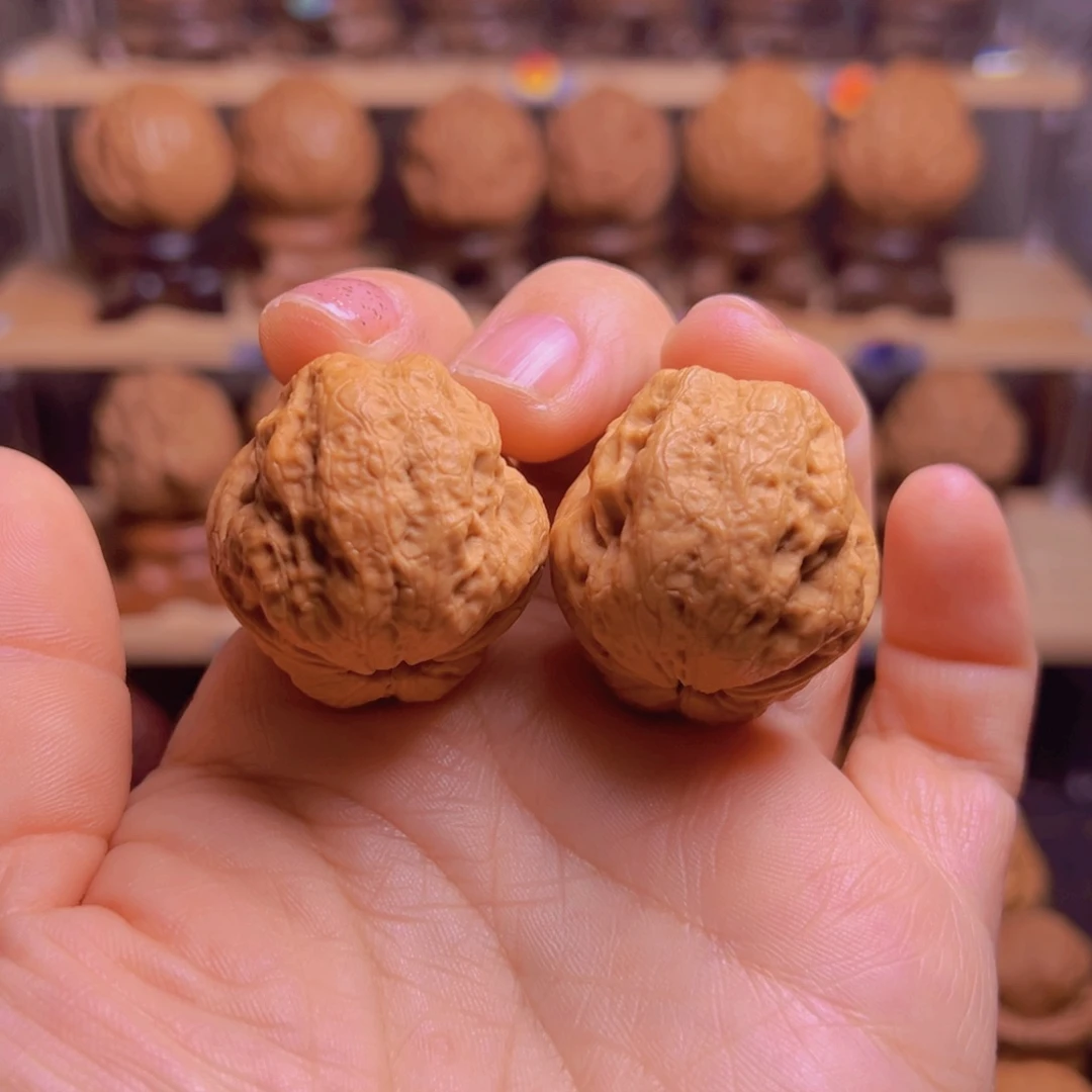 小***刚文玩核桃吊坠4w小玉蟾高货