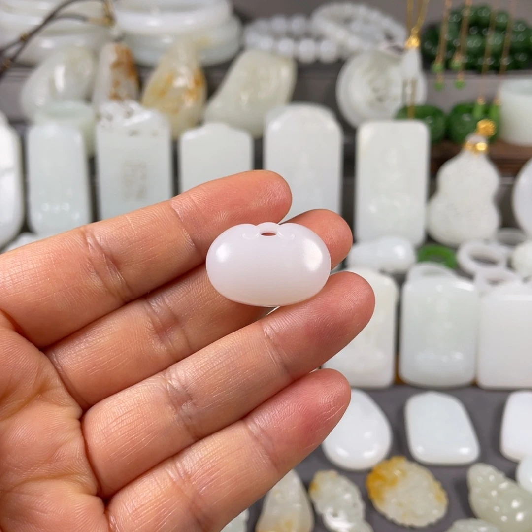 和田玉颈饰未镶嵌s