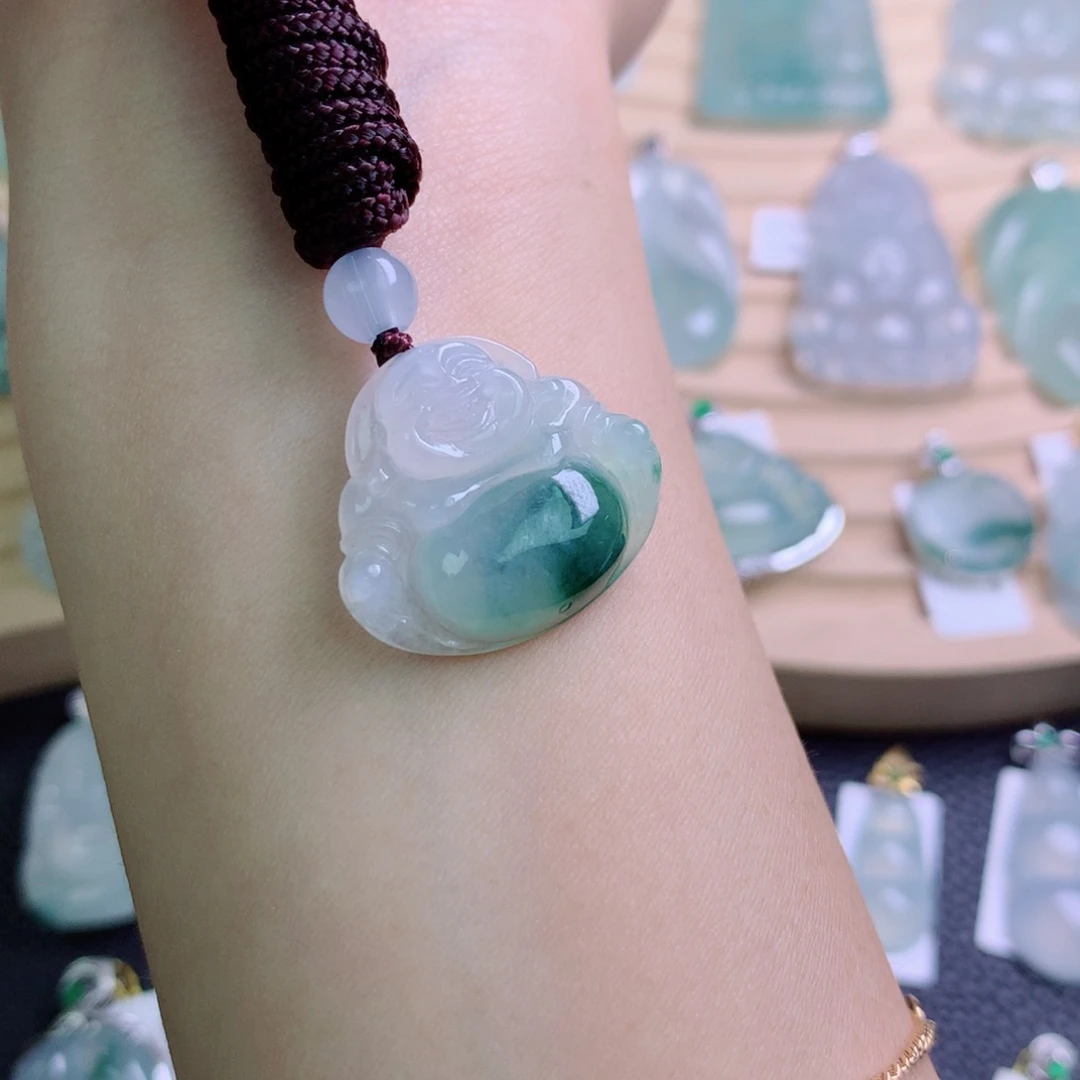 翡翠未镶嵌颈饰吊坠