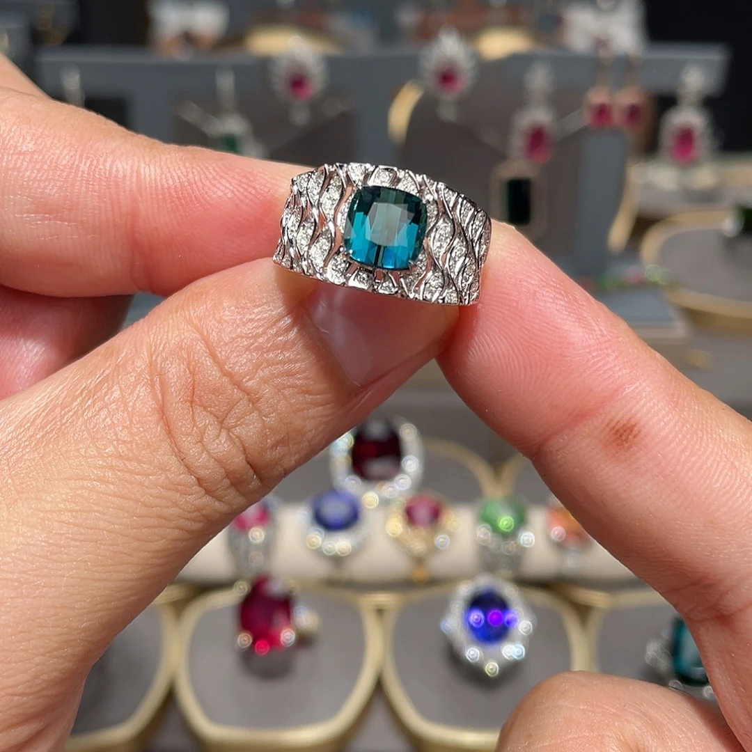 18K金镶嵌戒指碧玺2.47ct
