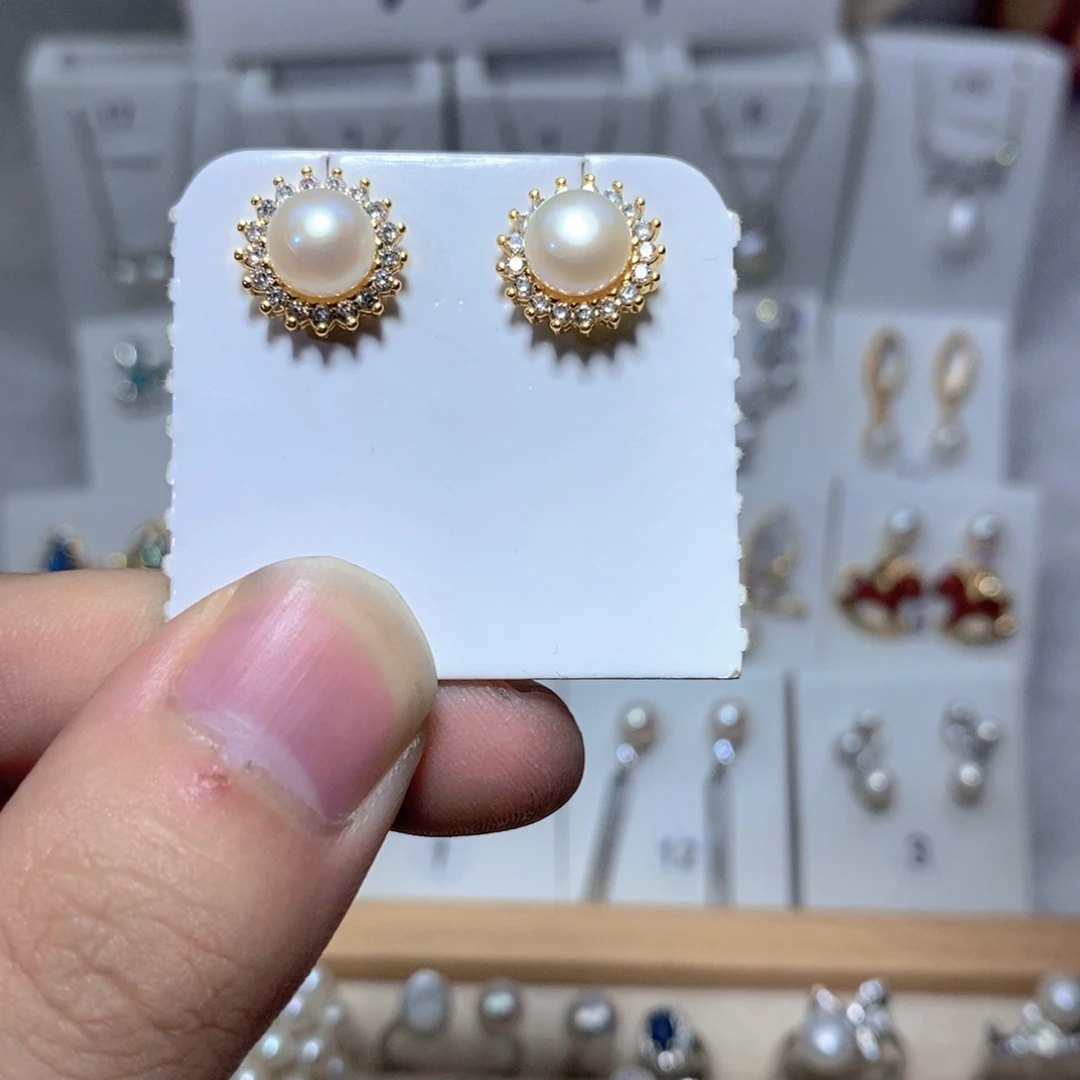 淡水珍珠银S925镶嵌耳饰