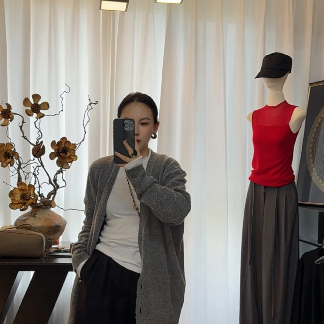 芳姐家/韩版简约修身显瘦四季款圆领纸片人面膜长袖T