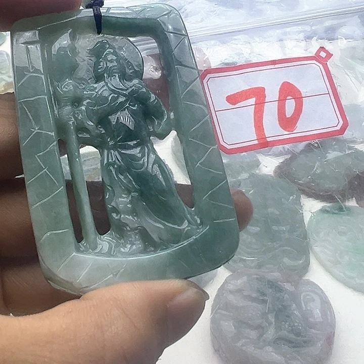 翡翠颈饰未镶嵌风**龙