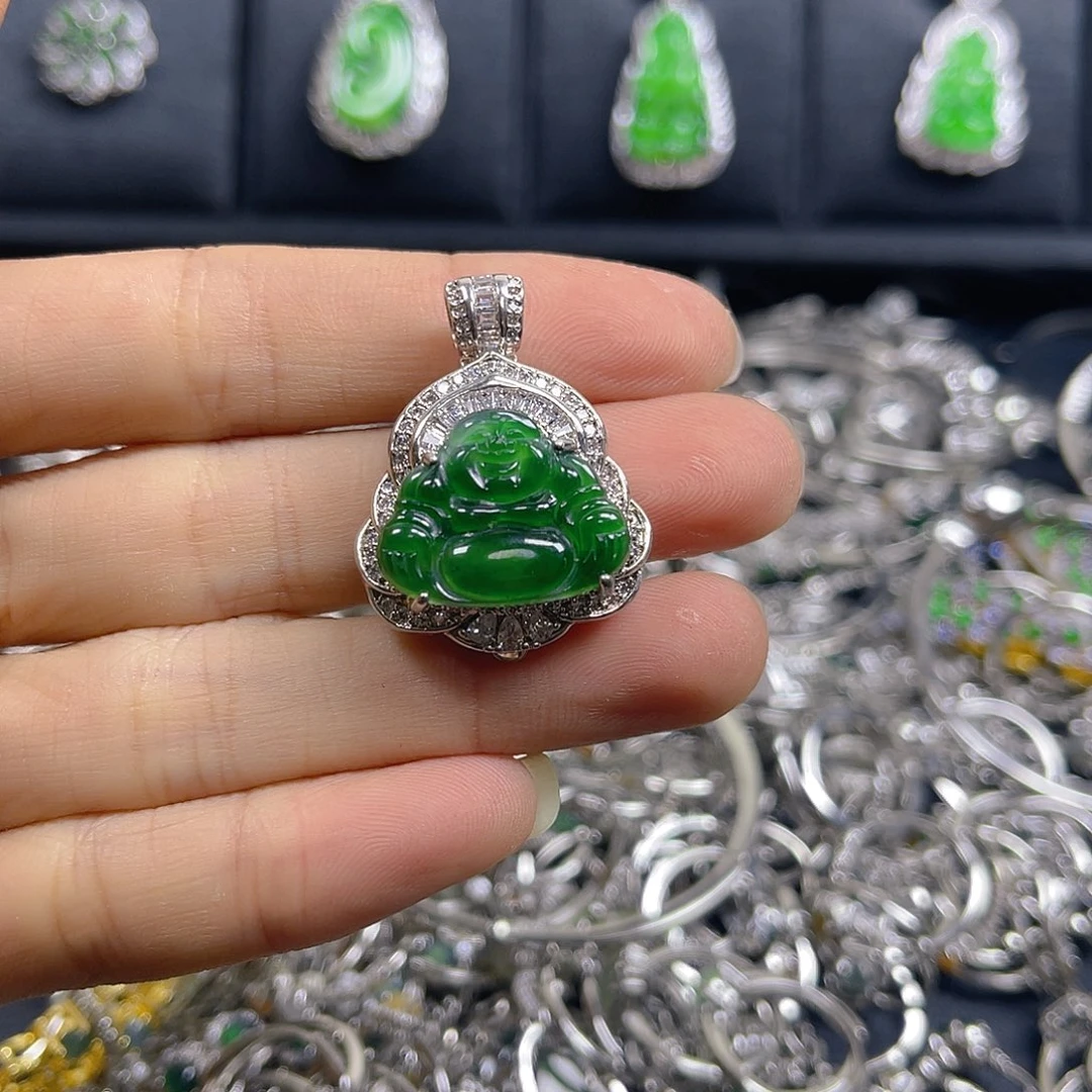 颈饰未镶嵌翡翠天然