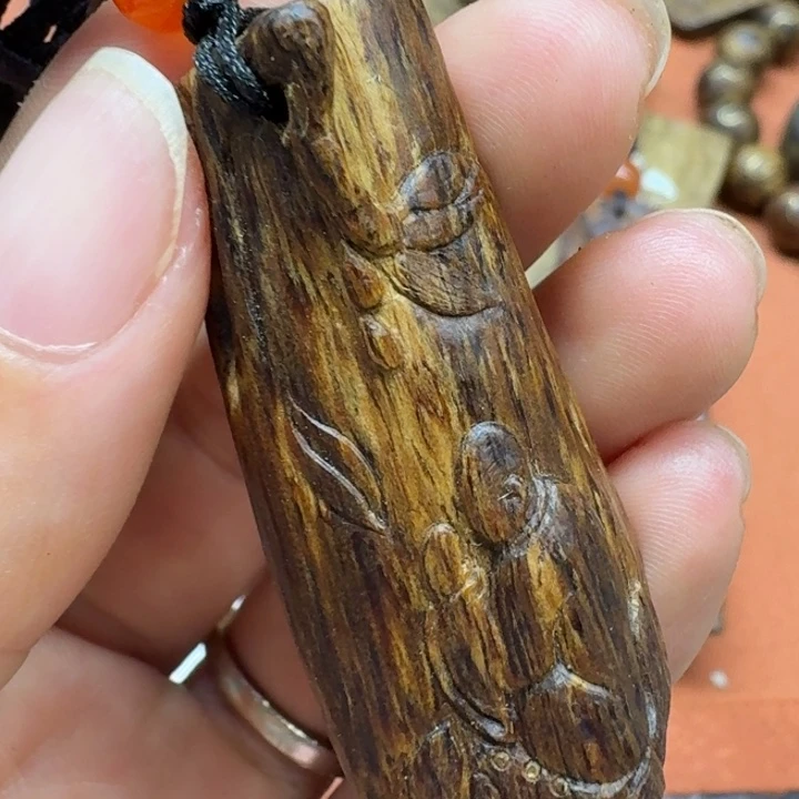 大叶紫檀（黑酸枝木类）