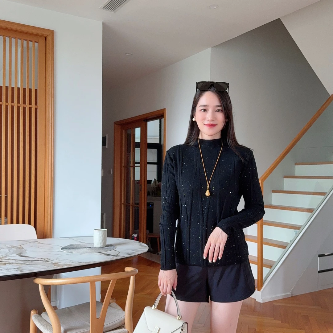 7235多金大码气质减龄上衣春秋季女装设计女