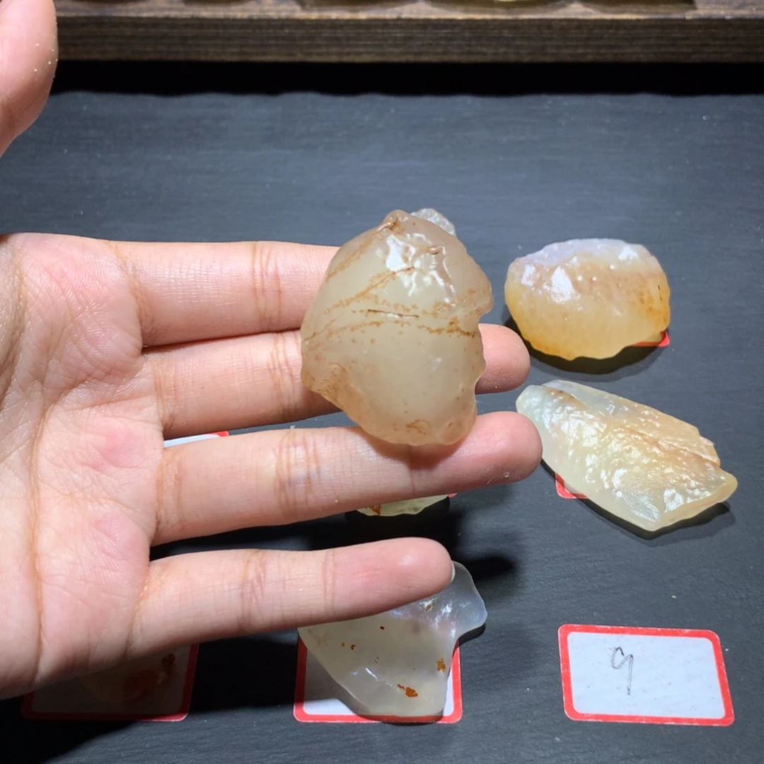 未镶嵌玛瑙/玉髓珠宝奇石