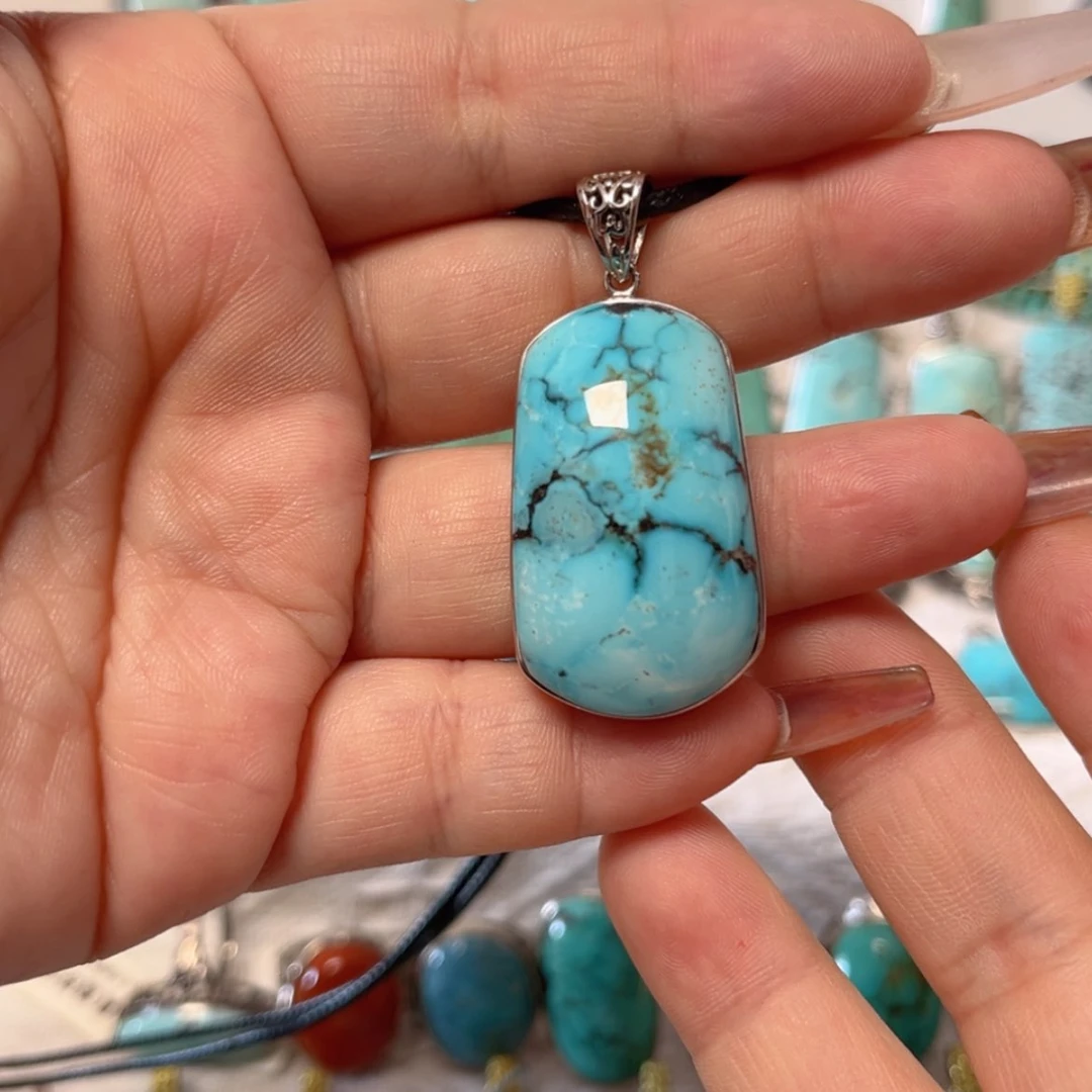 【闪购商品】未镶嵌绿松石珠宝奇石