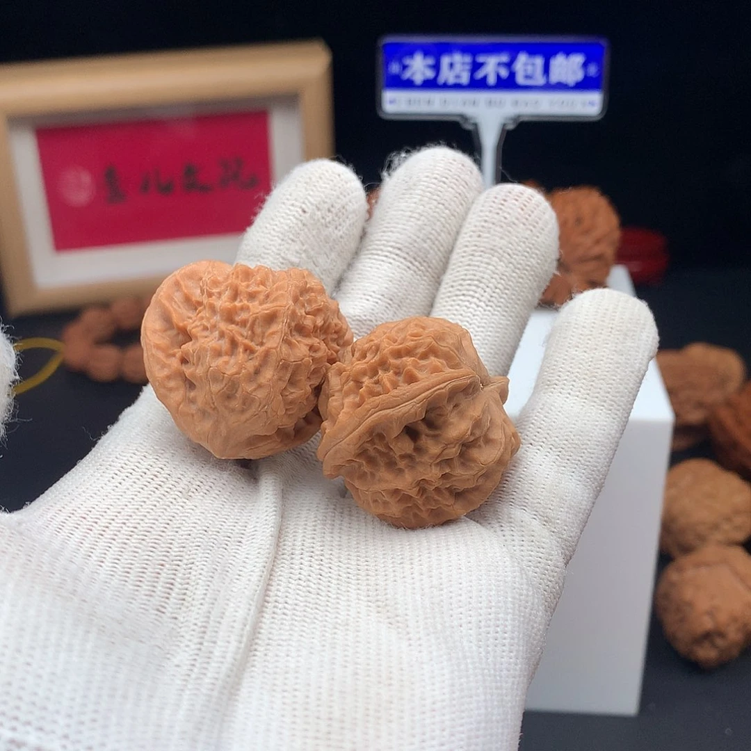 文玩核桃吊坠仙桃